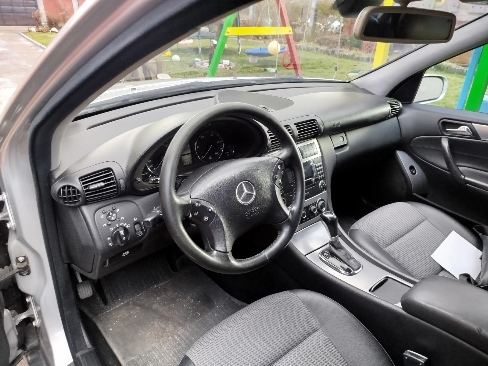 Mercedes-Benz C 220, снимка 5 - Автомобили и джипове - 55416487