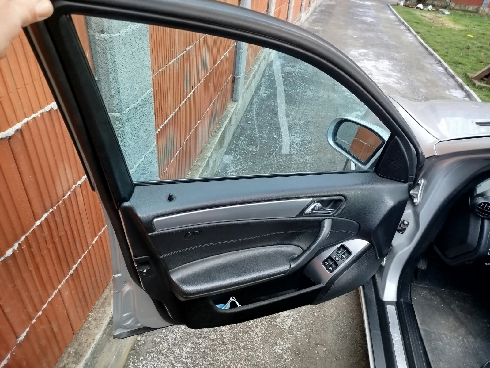 Mercedes-Benz C 220, снимка 7 - Автомобили и джипове - 55416487