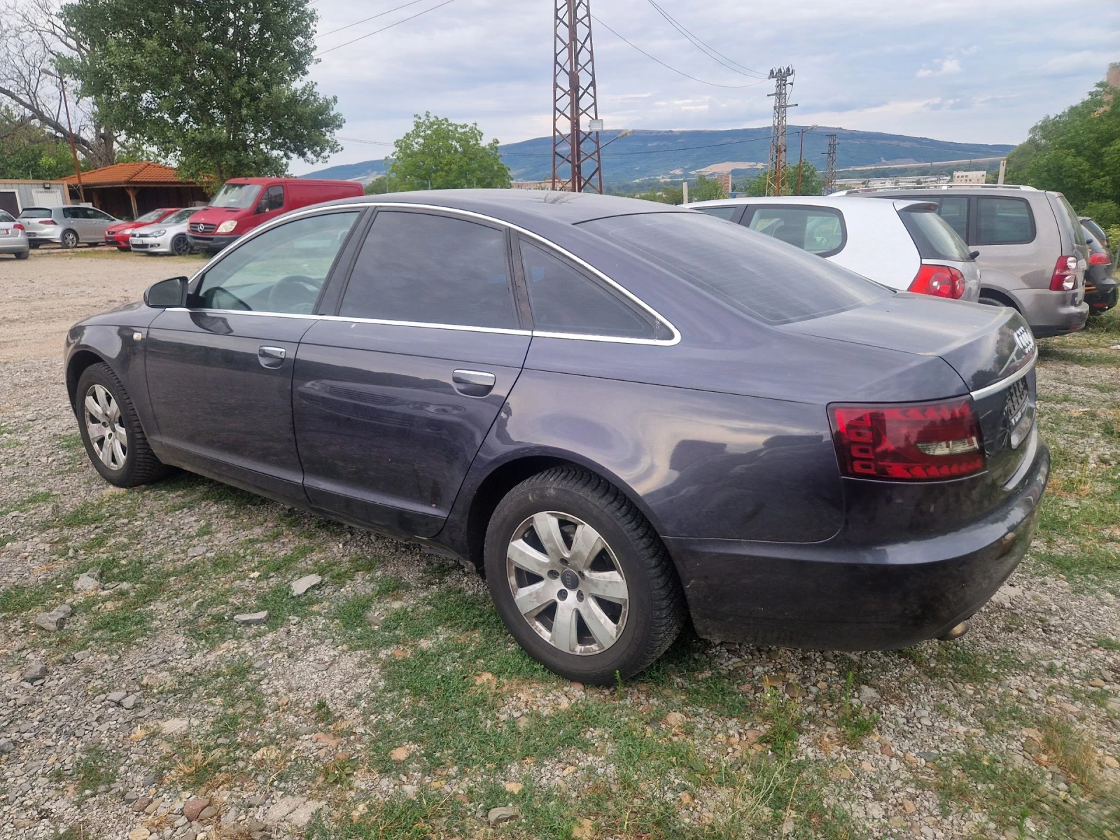 Audi A6 2.0pd klimatron, снимка 4 - Автомобили и джипове - 55423932
