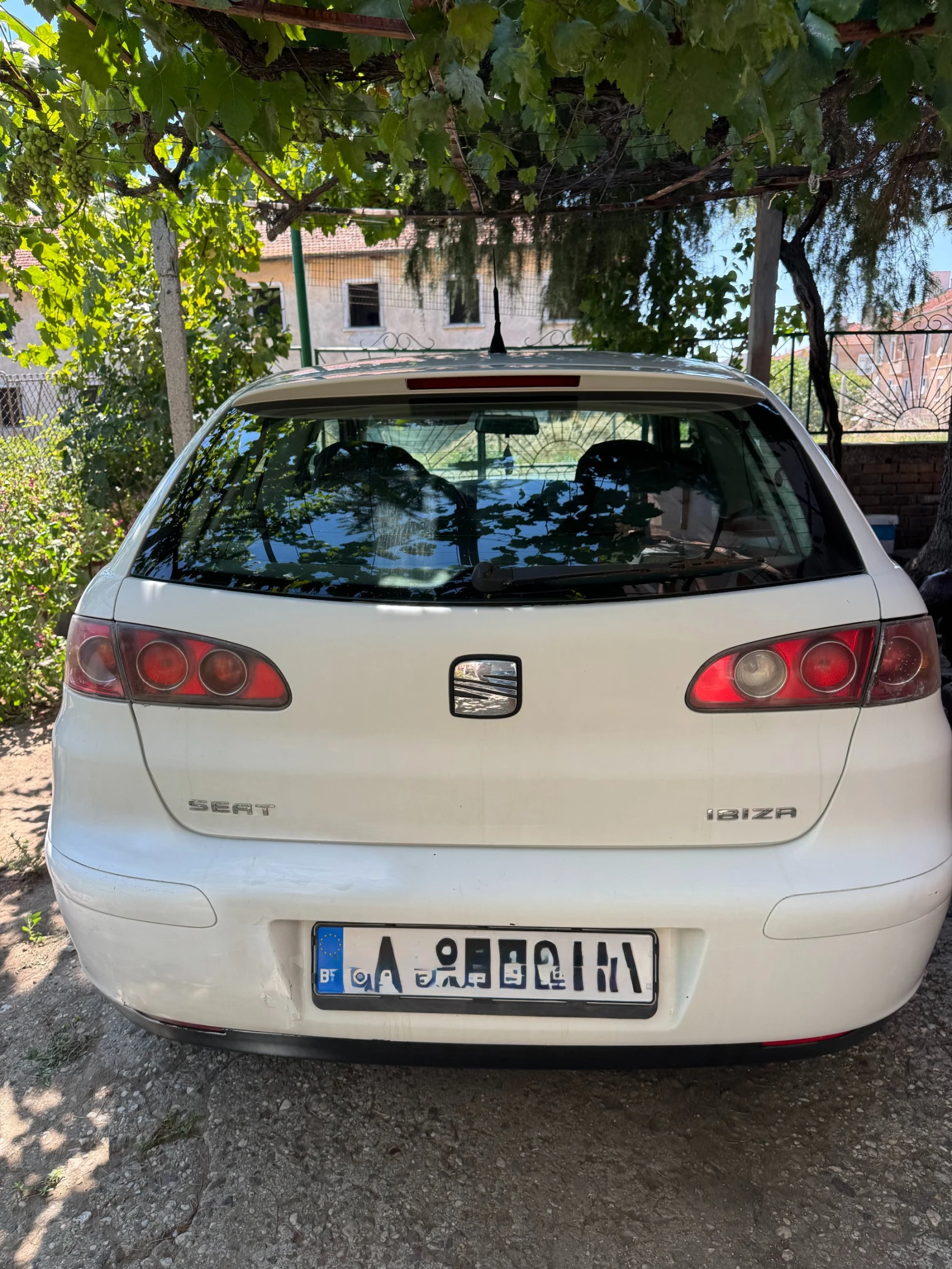 Seat Ibiza 1.9 SDI, снимка 2 - Автомобили и джипове - 55511658