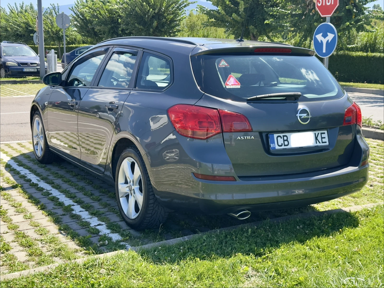 Opel Astra, снимка 4 - Автомобили и джипове - 55673643