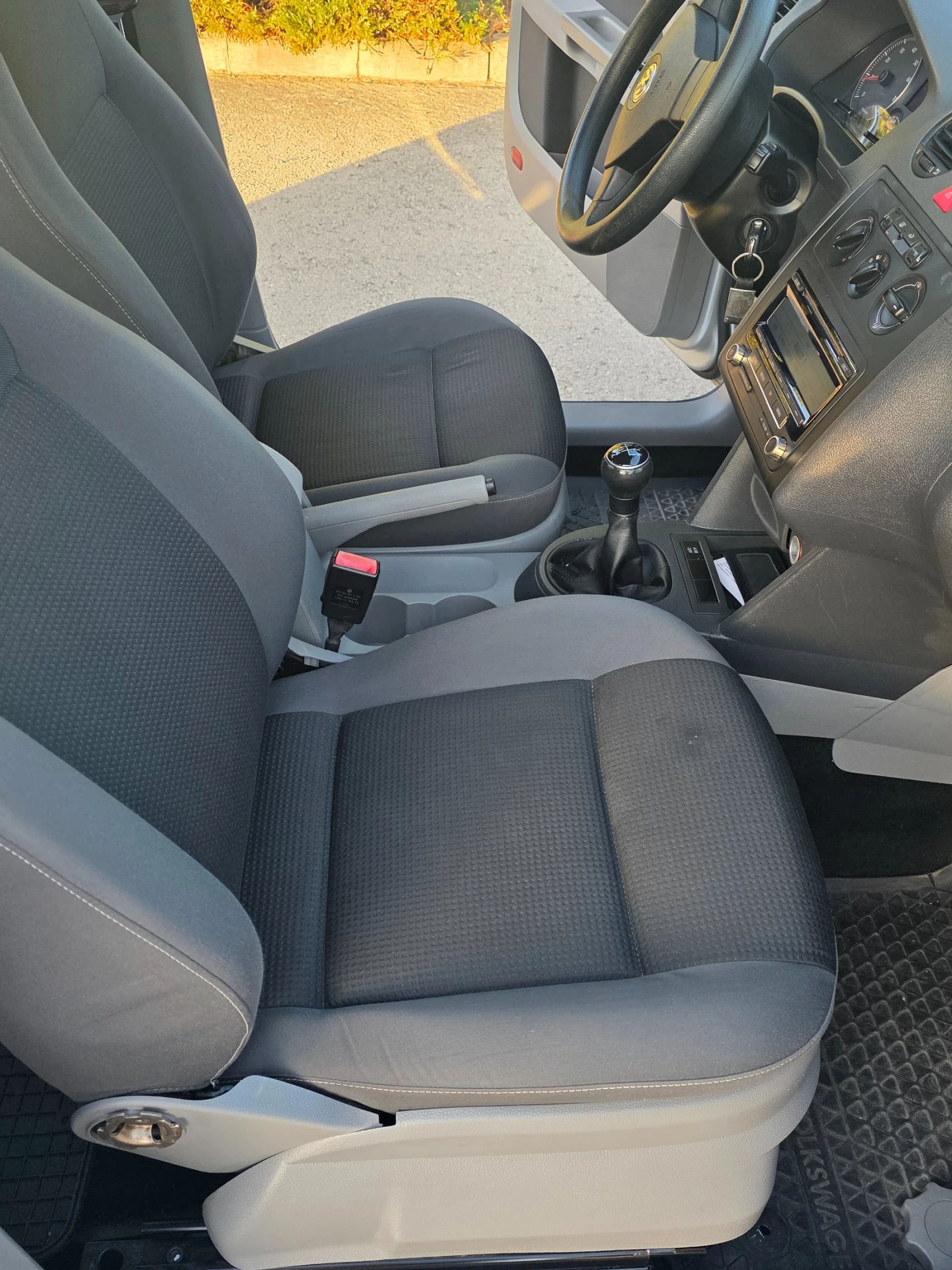 VW Caddy Бензин-Метан, снимка 14 - Автомобили и джипове - 55782962