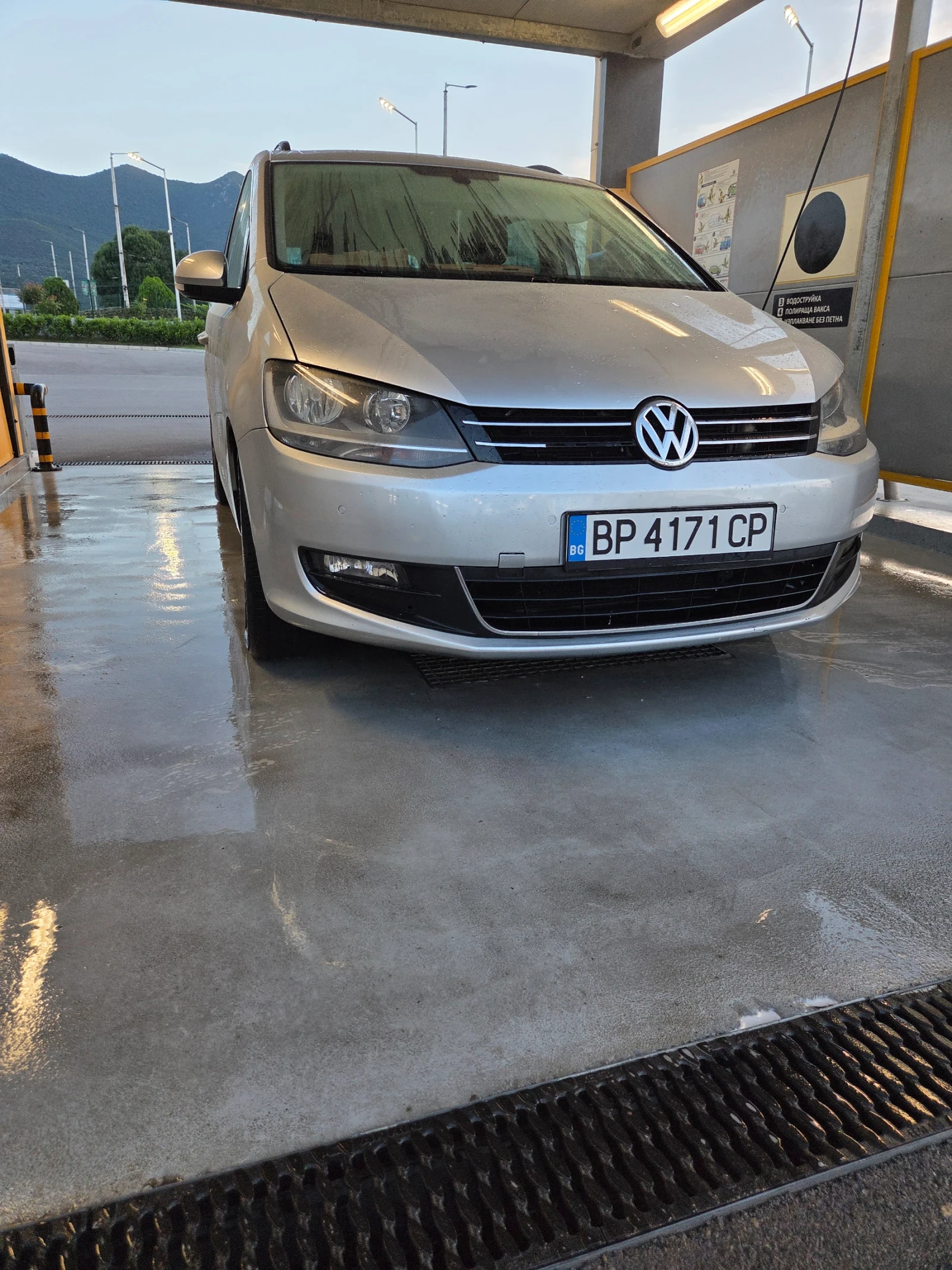 VW Sharan, снимка 2 - Автомобили и джипове - 56125709