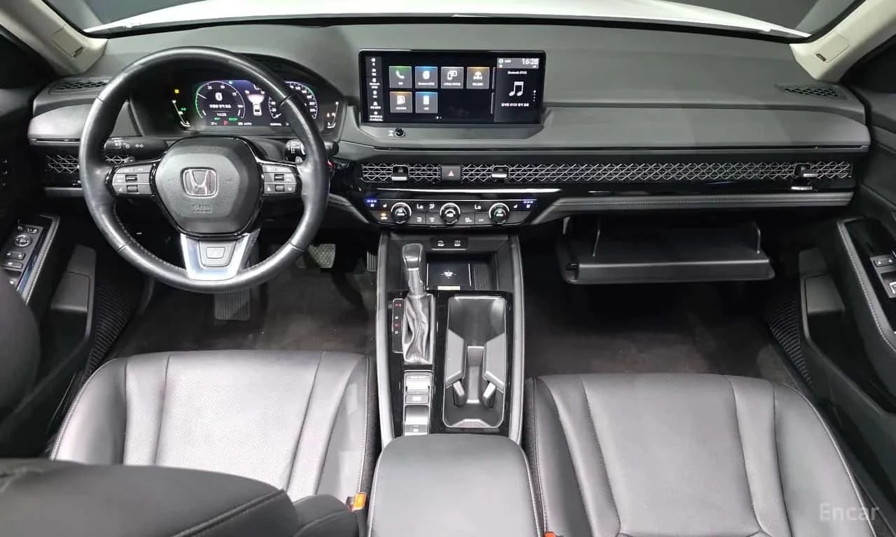 Honda Accord * 2.0 Hybrid Touring * ����� * HUD * ��� ��������� | Mobile.bg � ����������� 7