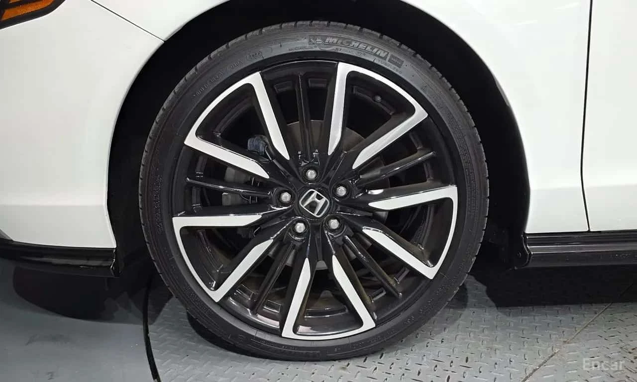 Honda Accord * 2.0 Hybrid Touring * ����� * HUD * ��� ��������� | Mobile.bg � ����������� 5