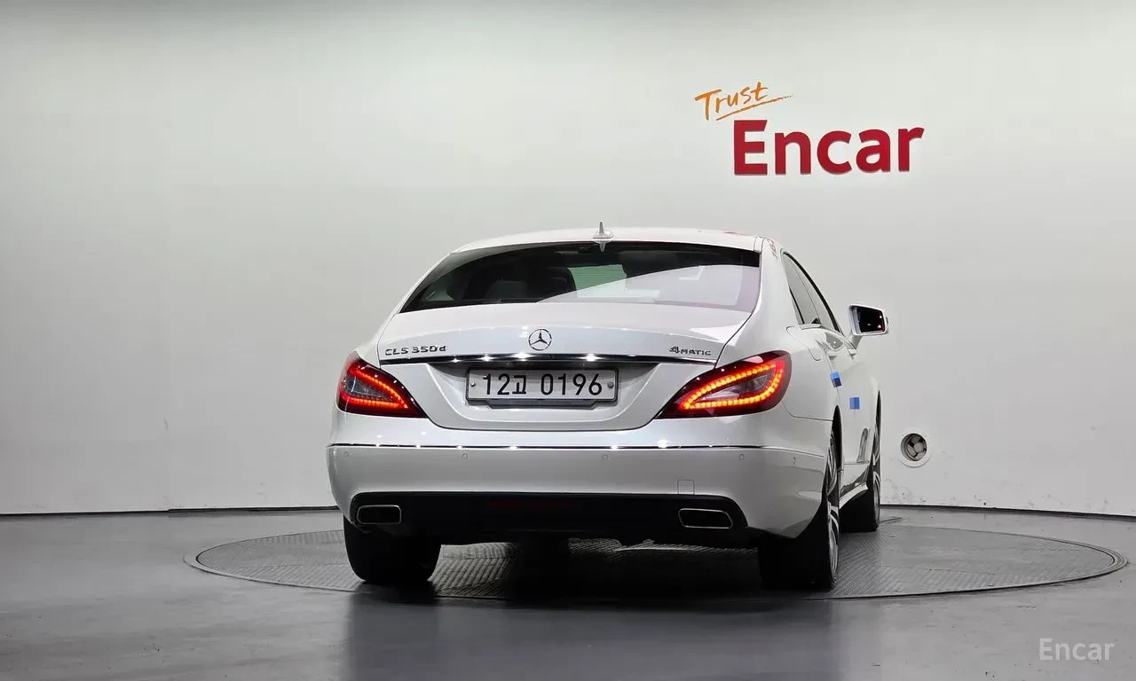 Mercedes-Benz CLS 350 4MATIC* 360 КАМЕРИ* ОБДУХ* ПАНО* КРАЙНА ЦЕНА* , снимка 4 - Автомобили и джипове - 56737705