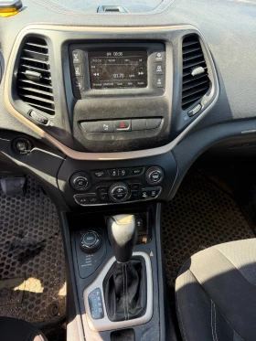 Jeep Cherokee 2.0M-JET 4WD AVTOMAT/NAVI EURO 5, снимка 12