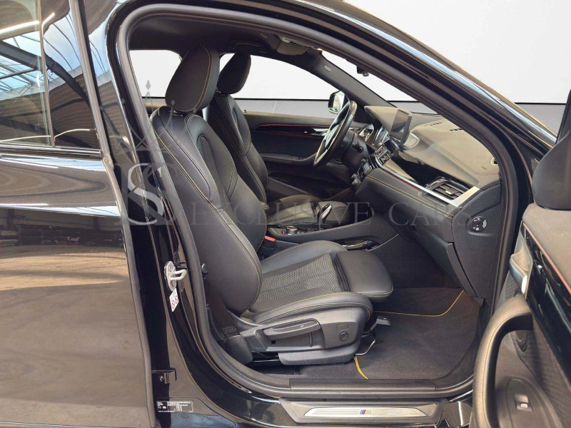 BMW X2 20D* XDRIVE* M-PAKET* HUD* , снимка 12 - Автомобили и джипове - 51352789