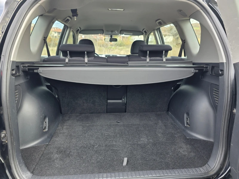Toyota Rav4 2.0i 4x4 146000km!, снимка 15 - Автомобили и джипове - 52535830