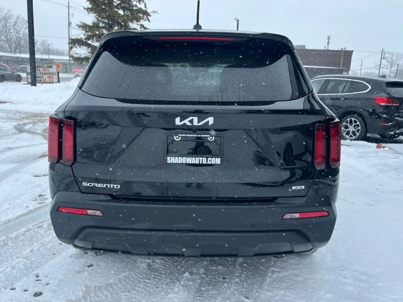 Kia Sorento LX AWD, снимка 4 - Автомобили и джипове - 53439525