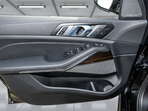 BMW X5 40d xDrive = M-Sport Pro = 7 Seats Гаранция, снимка 7 - Автомобили и джипове - 53876341