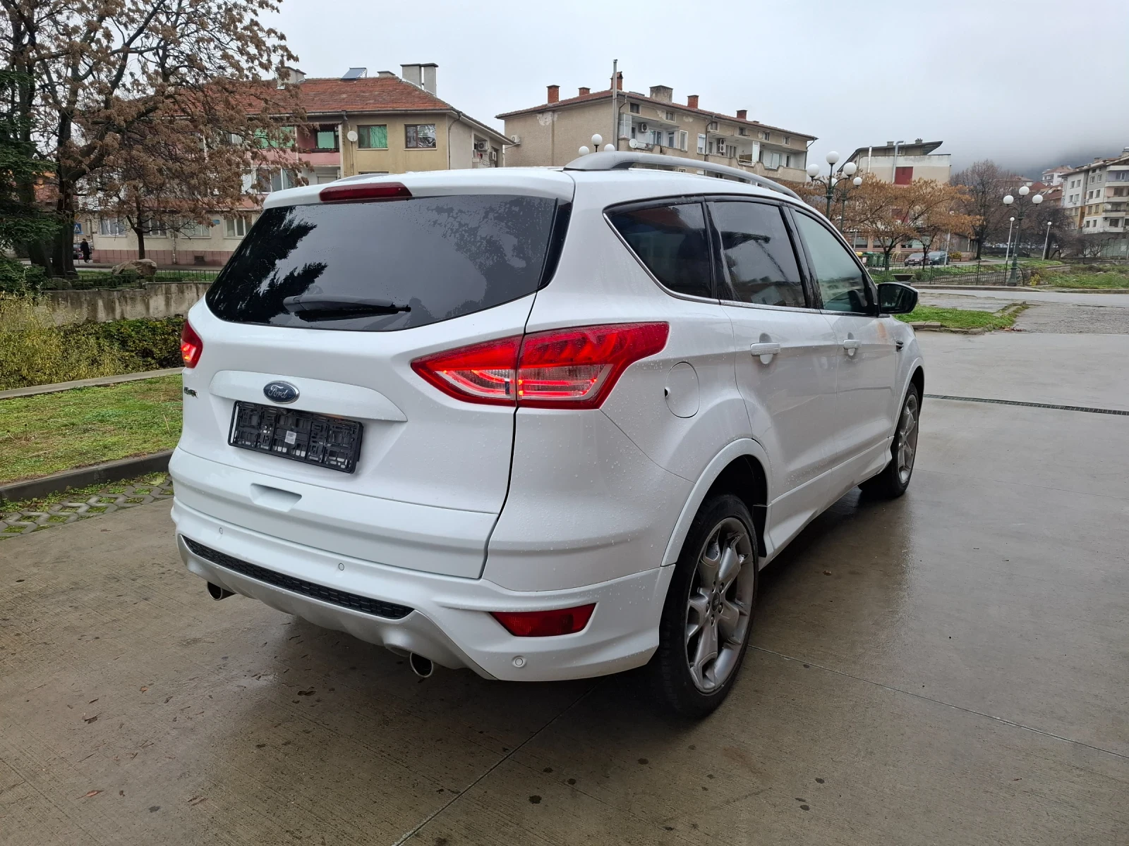 Ford Kuga 4x4 - изображение 5