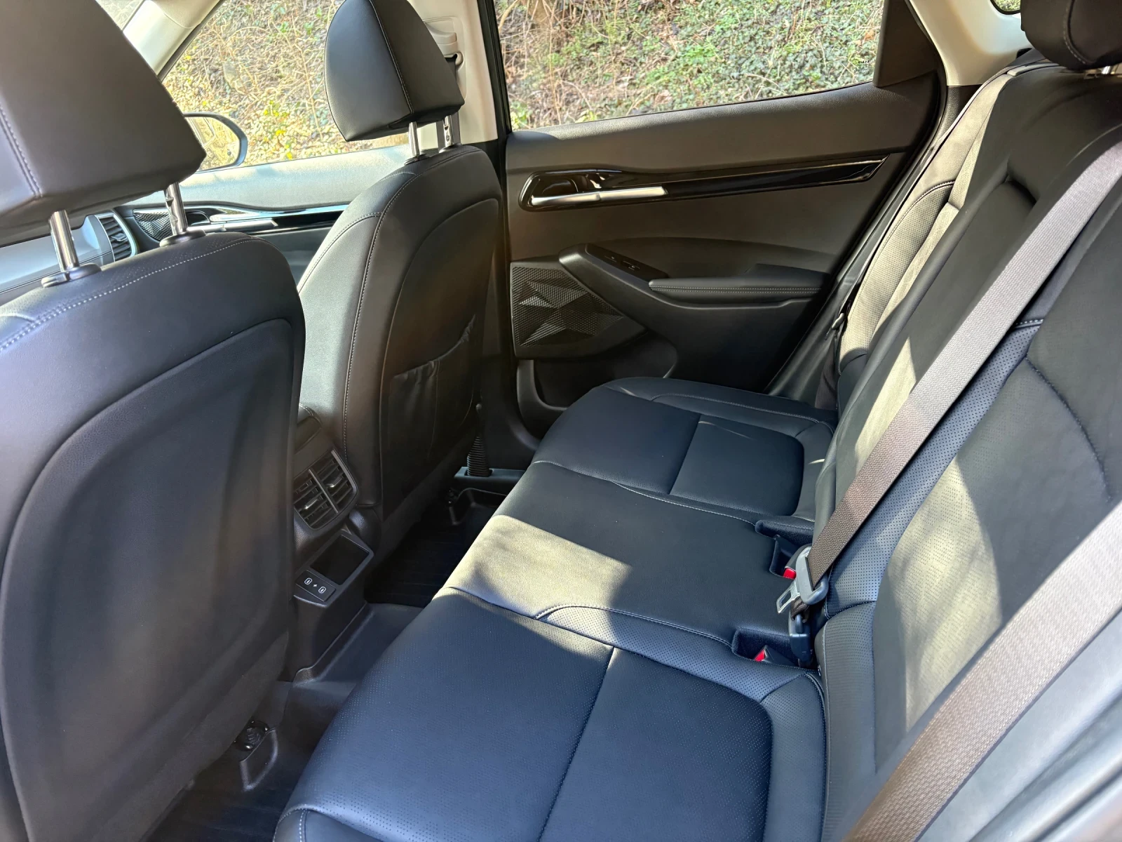 Kia Seltos Premium 4X4 | Mobile.bg � ����������� 12