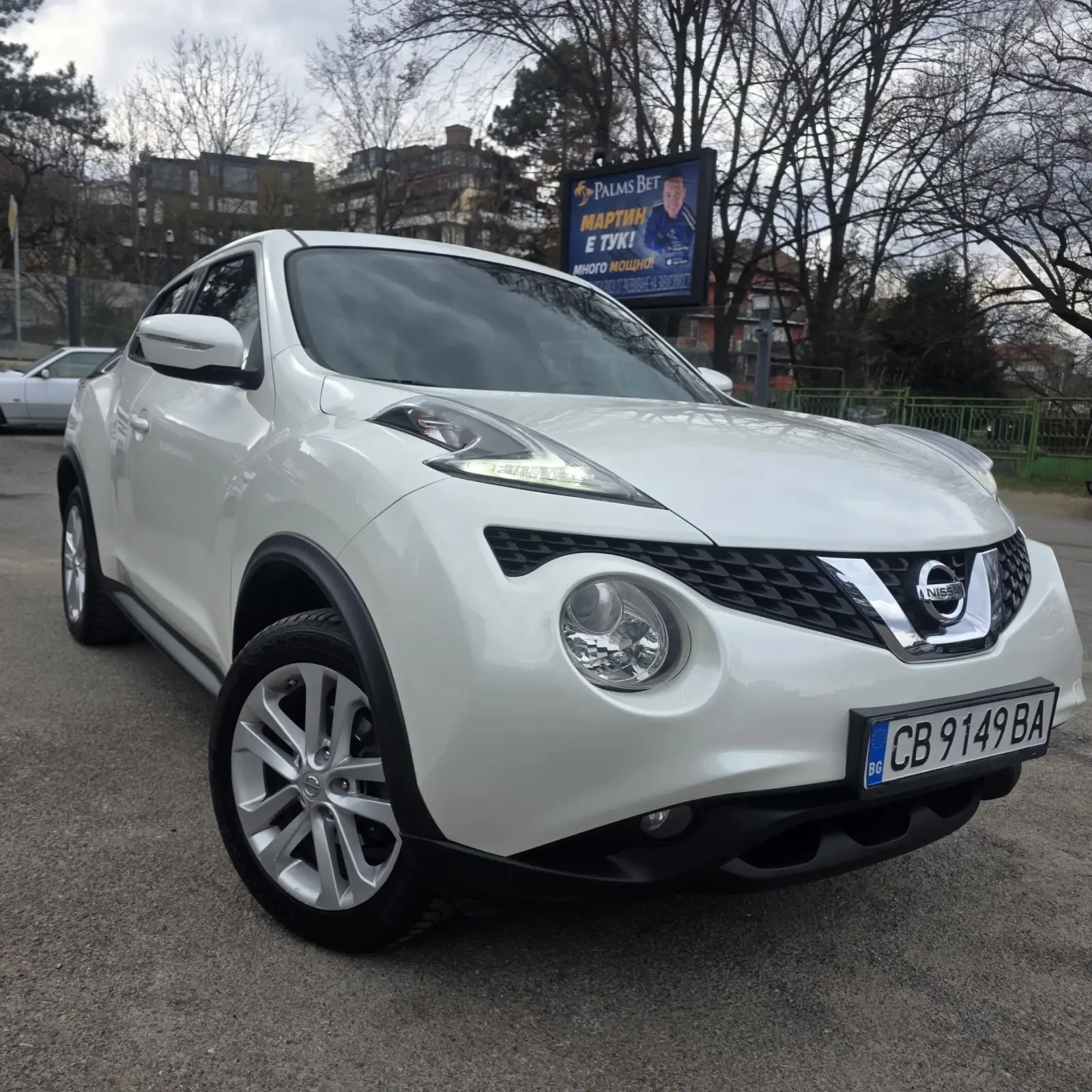 Nissan Juke Navi/Camera/Pano, снимка 2 - Автомобили и джипове - 53925618