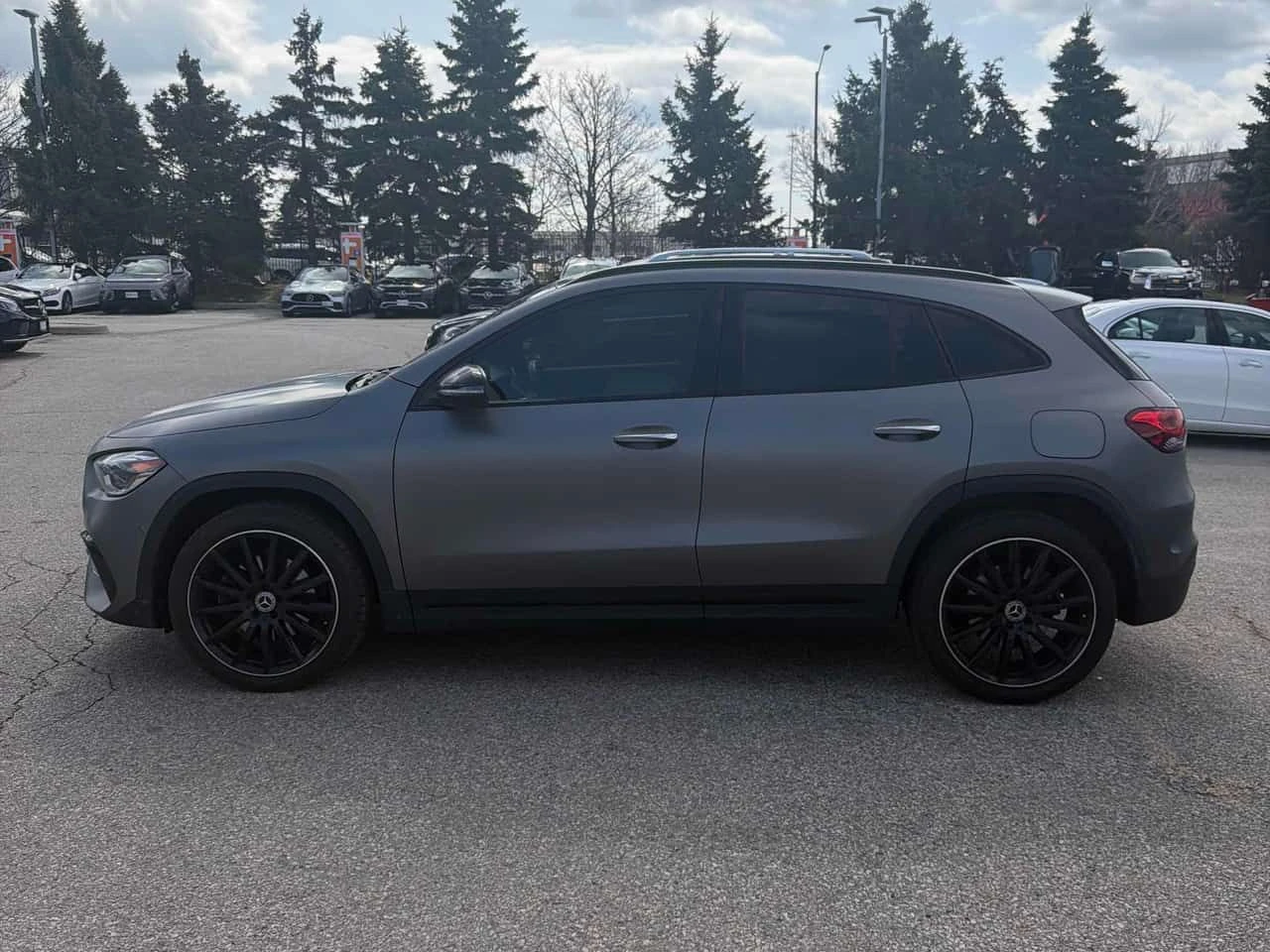 Mercedes-Benz GLC 250 * ПРЕДСТАВИТЕЛСТВО * ДИСТРОНИК * 360 * ПОДГРЕВ, снимка 2 - Автомобили и джипове - 54117103