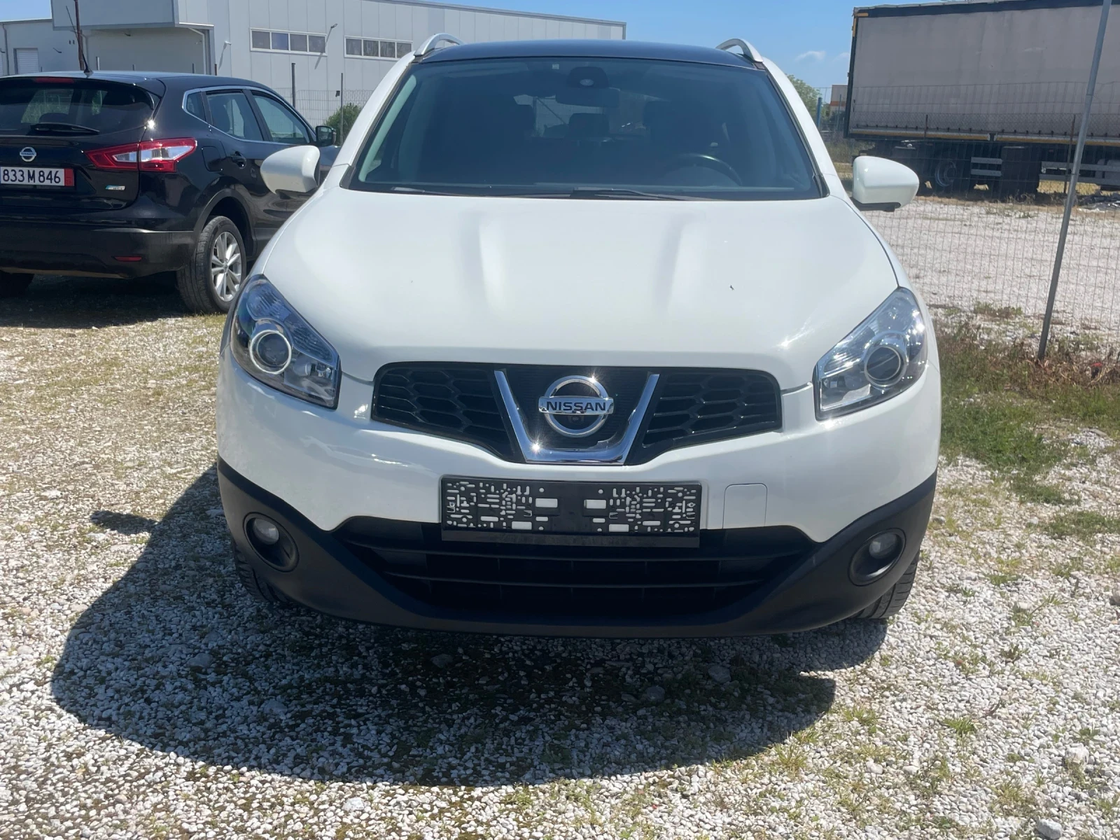 Nissan Qashqai 1.6 газ BRC навигация 360 градуса камера панорама, снимка 2 - Автомобили и джипове - 54243081
