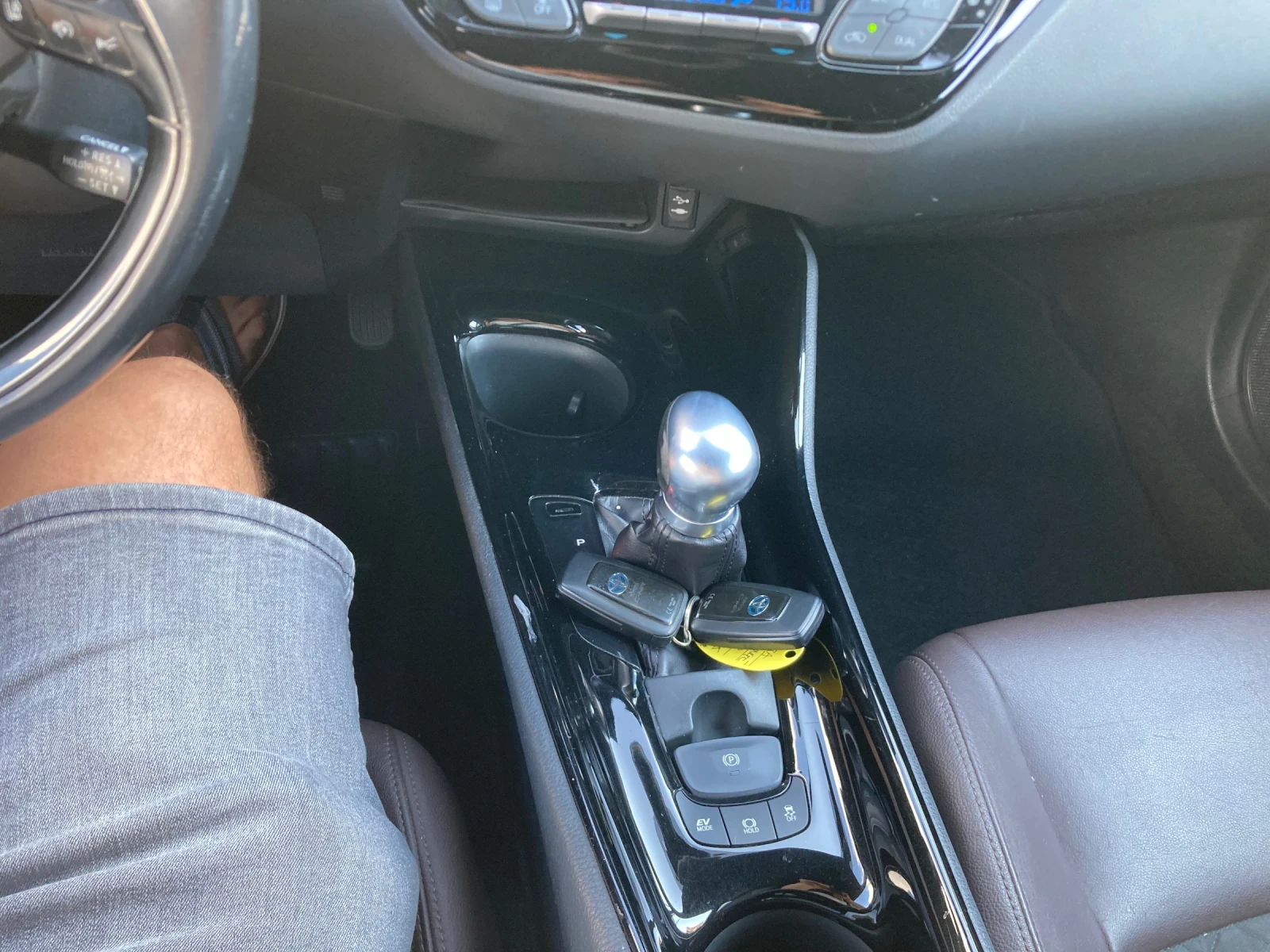 Toyota C-HR 1.8 Hibrid 99ks. EVRO 6 Originalna | Mobile.bg � ����������� 14