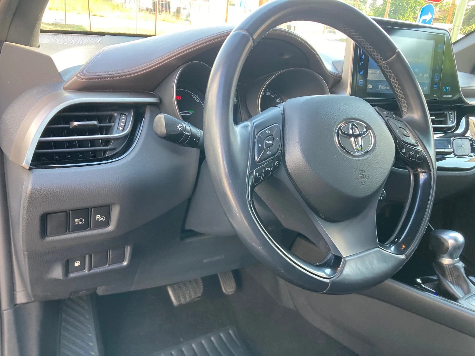Toyota C-HR 1.8 Hibrid 99ks. EVRO 6 Originalna | Mobile.bg � ����������� 11