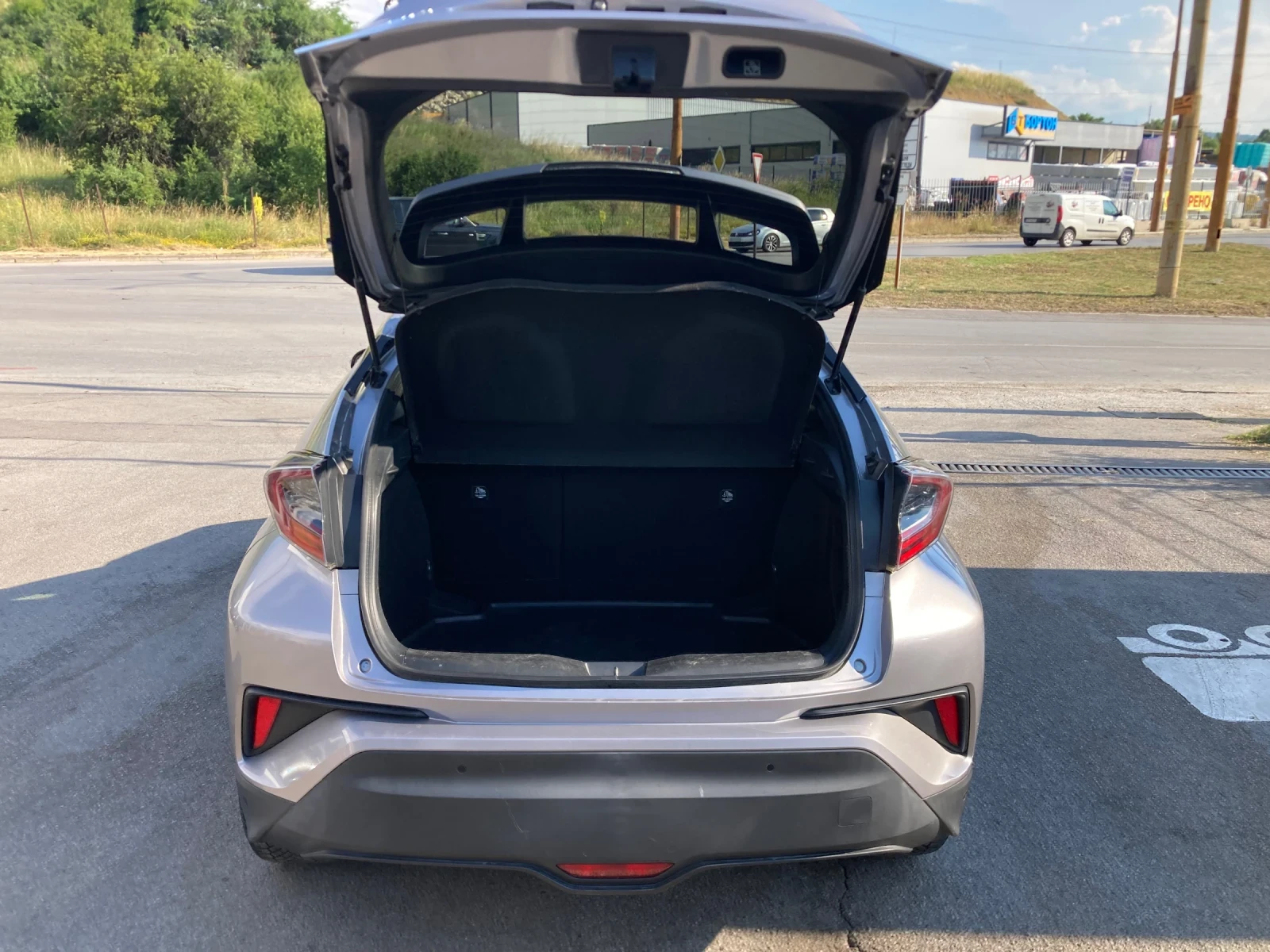 Toyota C-HR 1.8 Hibrid 99ks. EVRO 6 Originalna | Mobile.bg � ����������� 8
