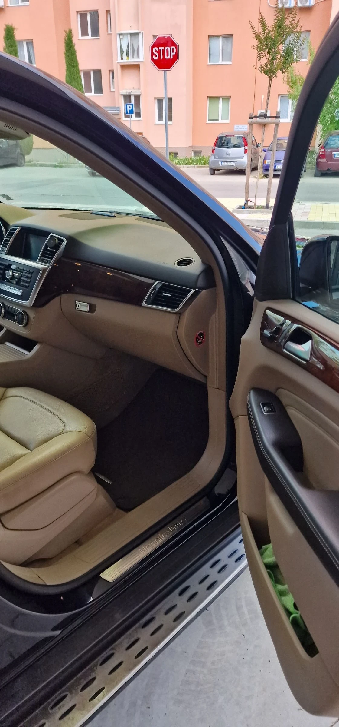 Mercedes-Benz ML 350 BlueTec, снимка 11 - Автомобили и джипове - 55177910