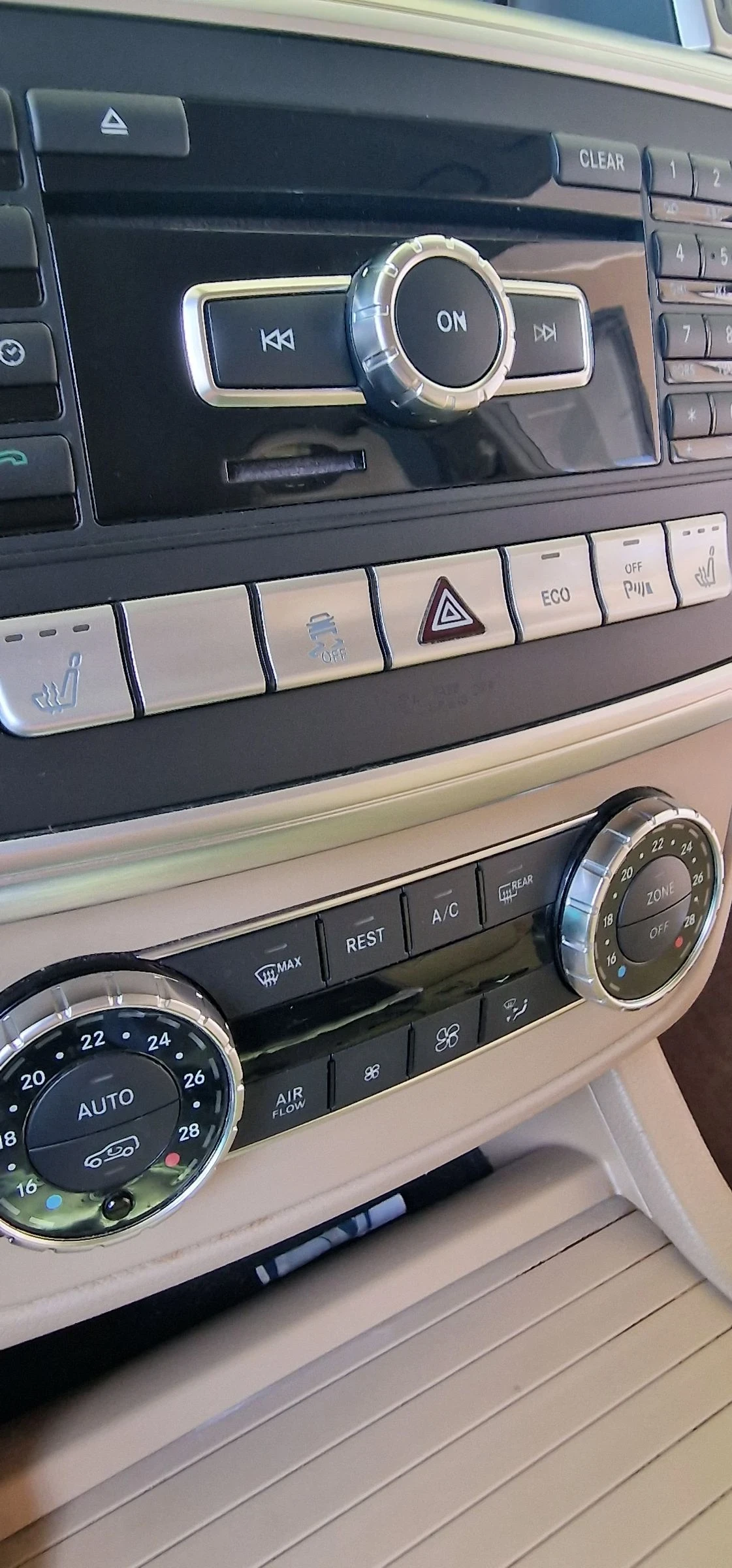 Mercedes-Benz ML 350 BlueTec, снимка 17 - Автомобили и джипове - 55177910