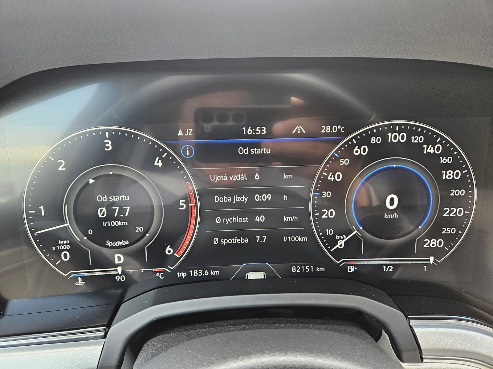 VW Touareg, снимка 6 - Автомобили и джипове - 55229855