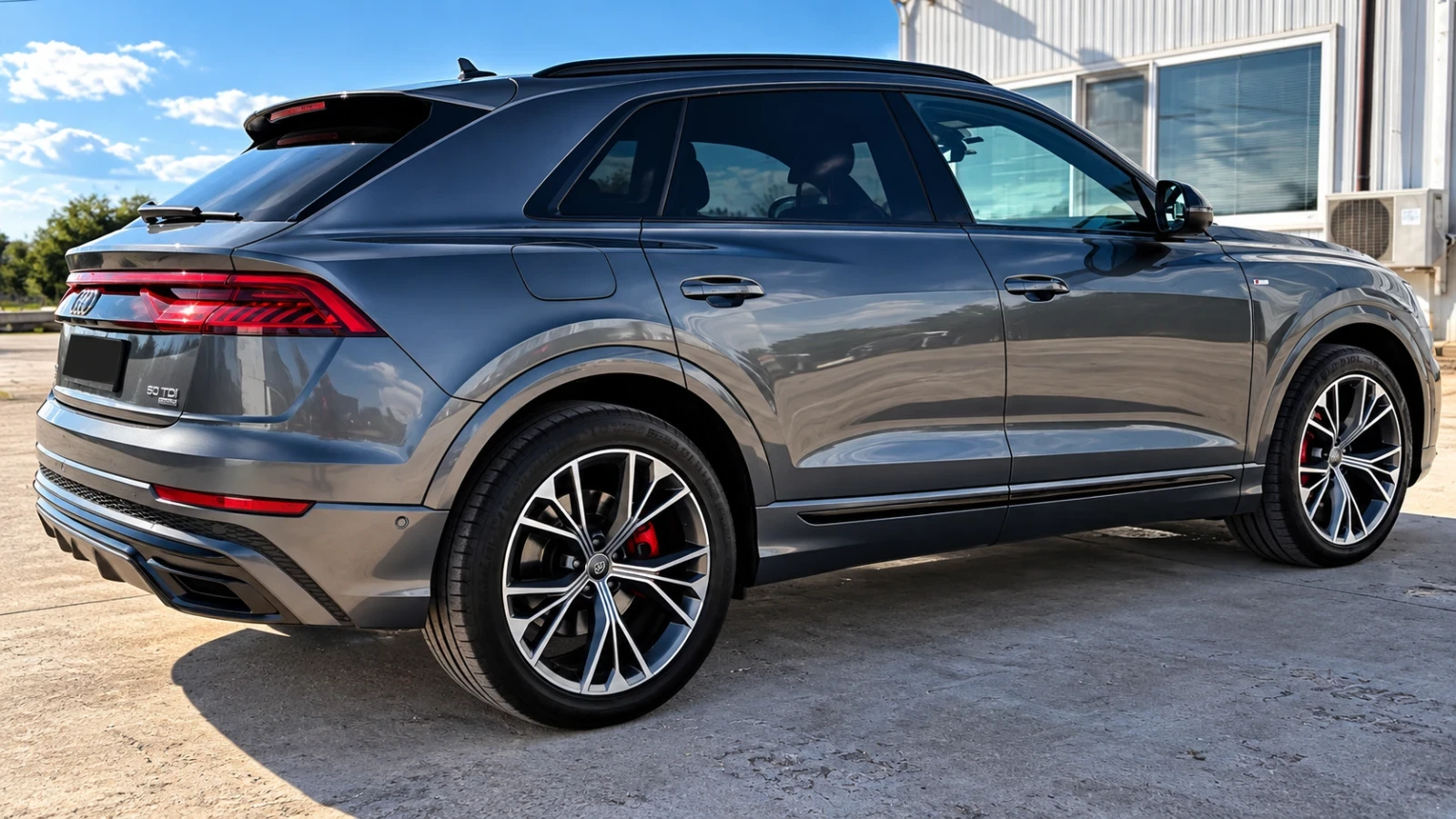 Audi Q8 50 TDI S-Line Matrix, снимка 6 - Автомобили и джипове - 56134107