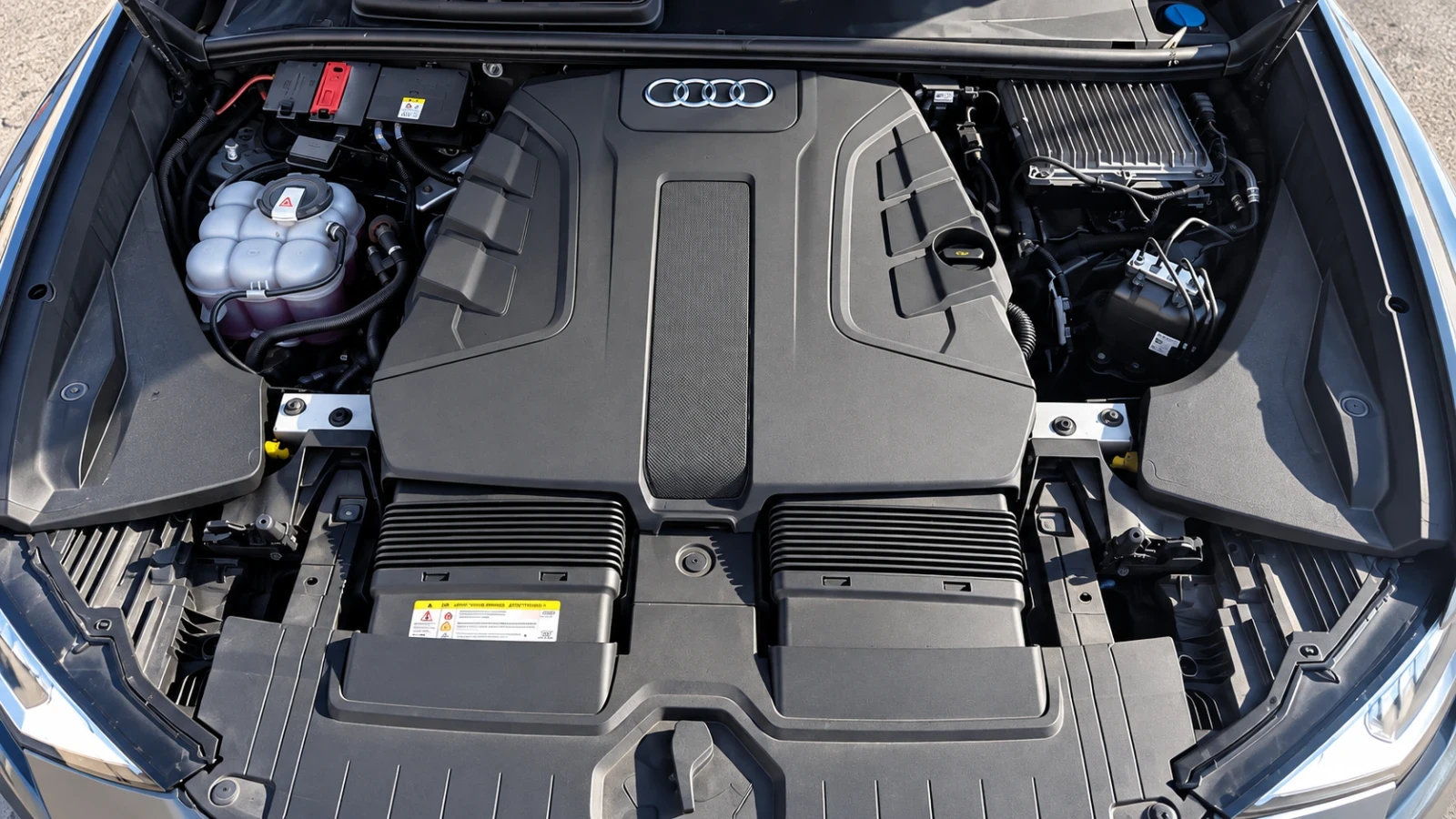 Audi Q8 50 TDI S-Line Matrix, снимка 11 - Автомобили и джипове - 56134107