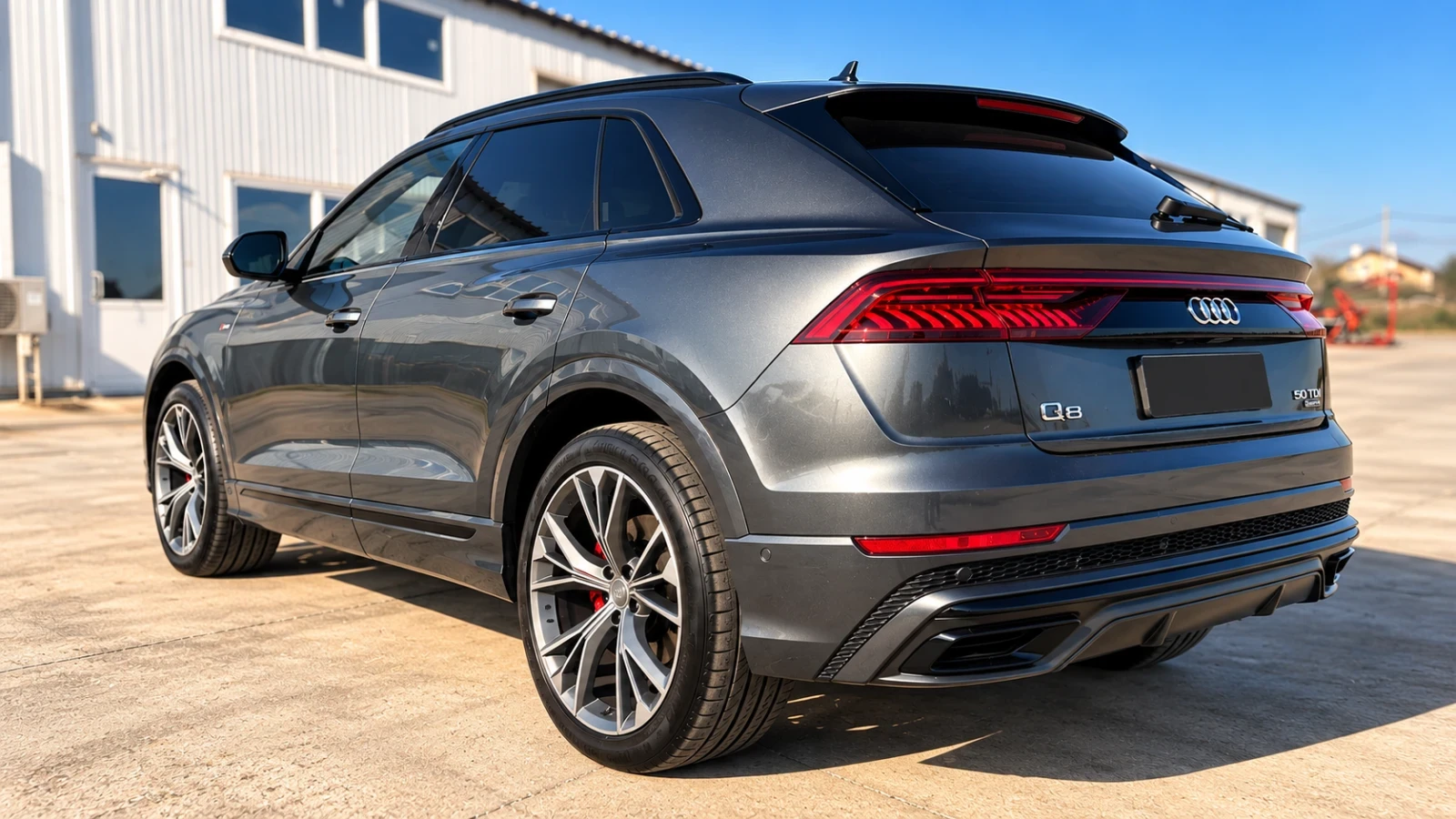 Audi Q8 50 TDI S-Line Matrix, снимка 4 - Автомобили и джипове - 56134107
