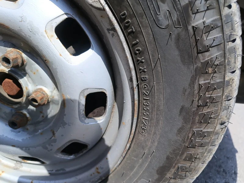 VW T4 1.9 D, снимка 10 - Бусове и автобуси - 52747033