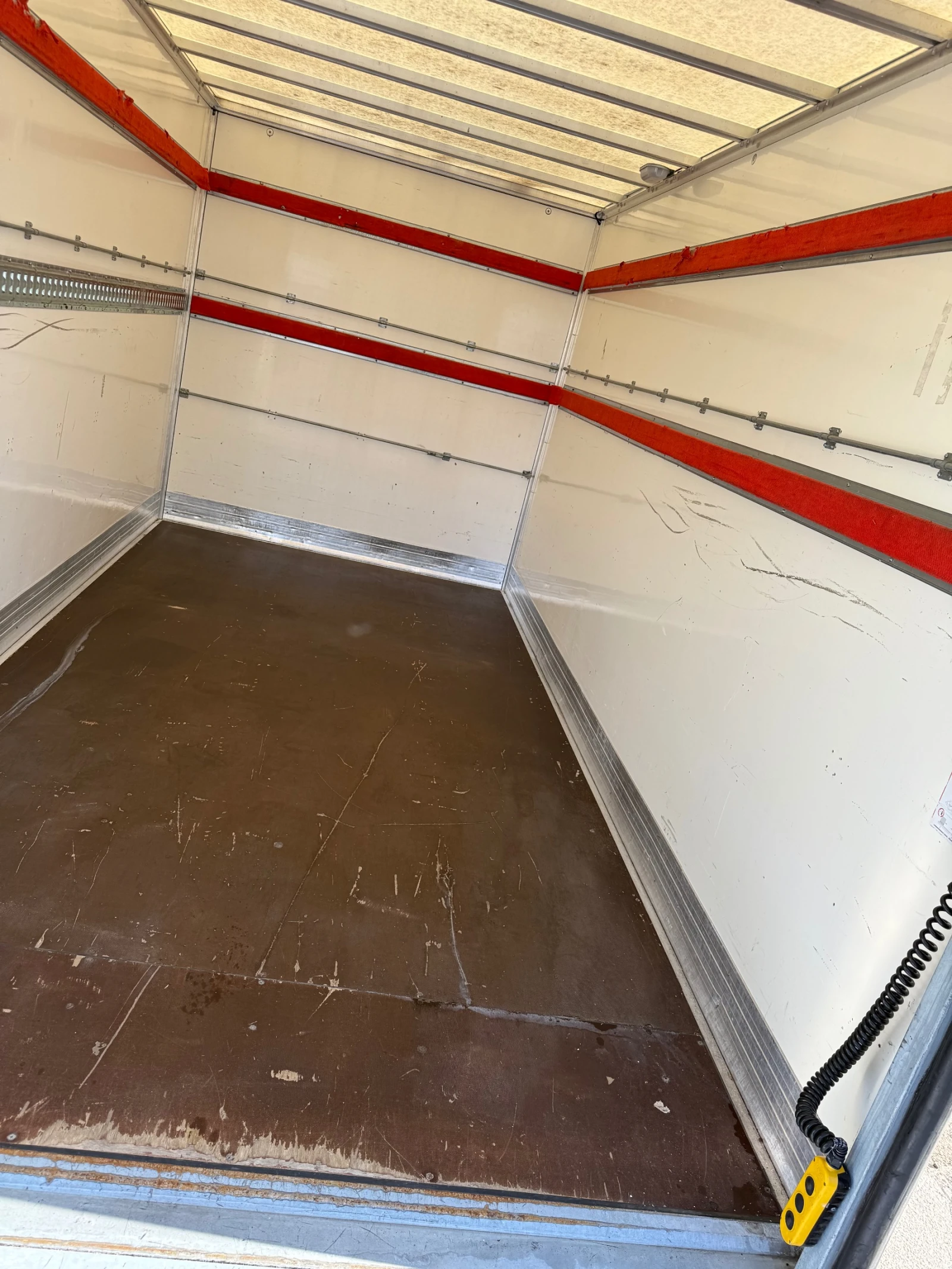 Iveco Daily 4.30 борд, снимка 9 - Бусове и автобуси - 54314353