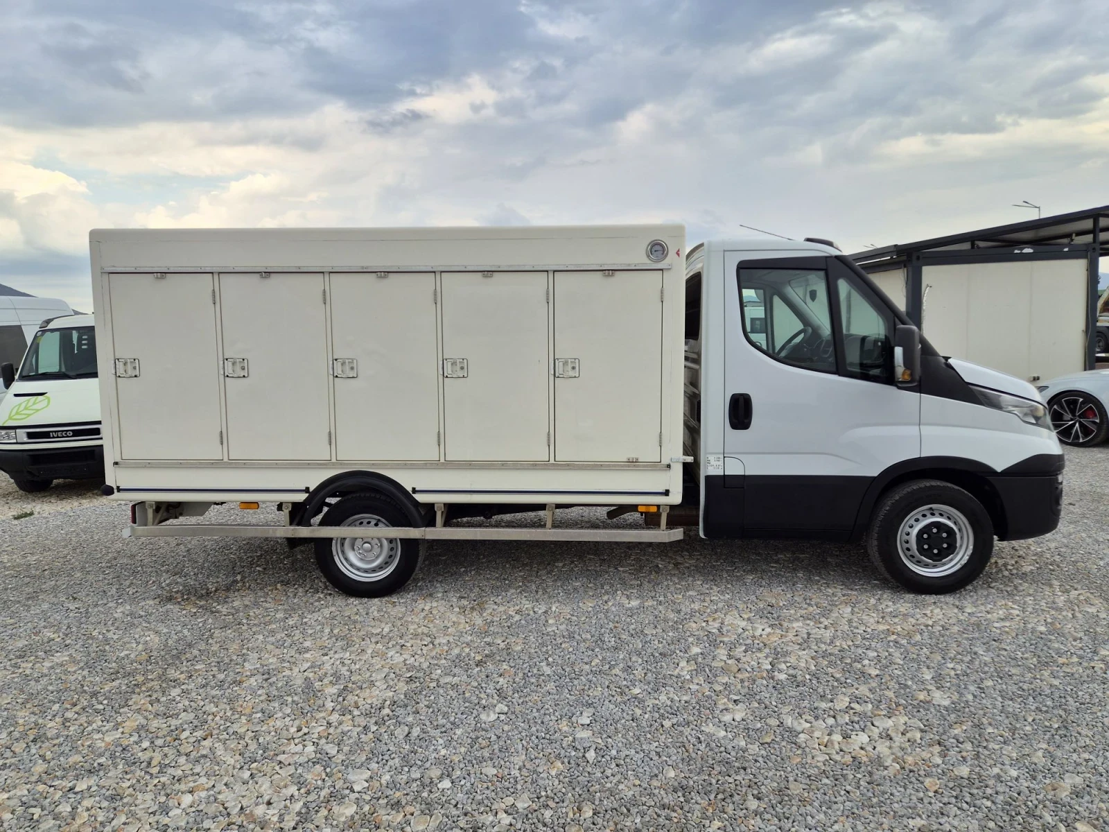Iveco Daily 35-110 СЛАДОЛЕДАДЖИЙКА, снимка 5 - Бусове и автобуси - 56069929