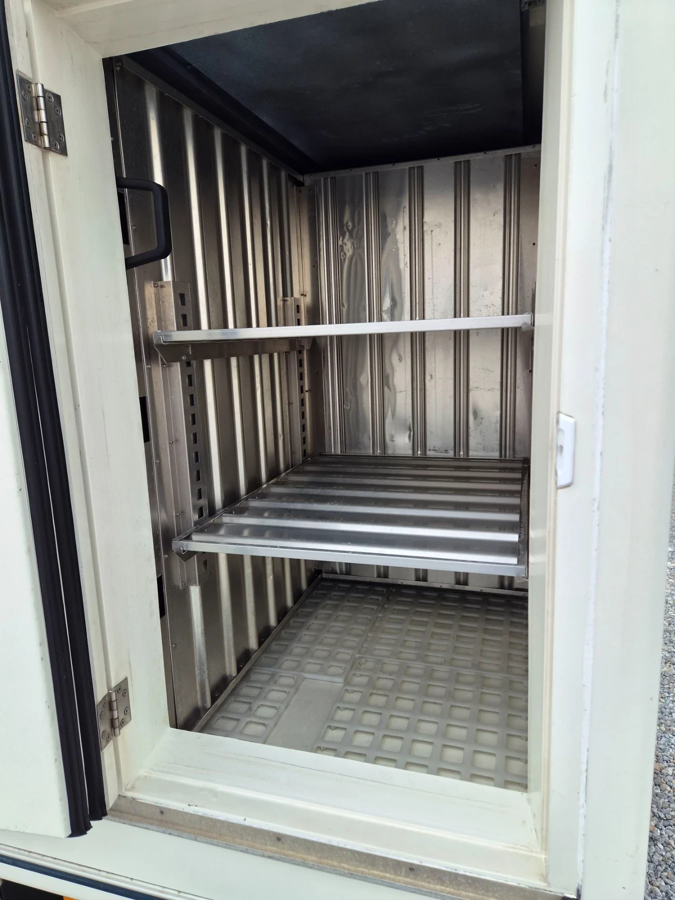 Iveco Daily 35-110 СЛАДОЛЕДАДЖИЙКА, снимка 7 - Бусове и автобуси - 56069929