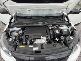 Peugeot 2008 1.2 Turbo EAT8, снимка 11