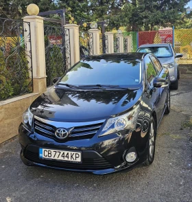 Toyota Avensis 2.0D-4D Кожен салон/Сервизна история, снимка 1