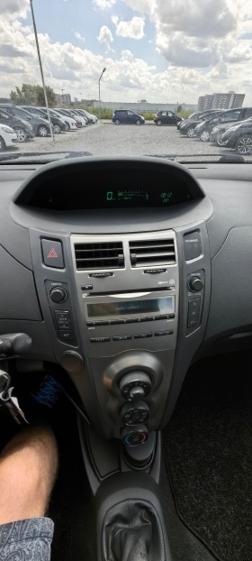 Toyota Yaris 1.3 i face 6 skorosti, снимка 15
