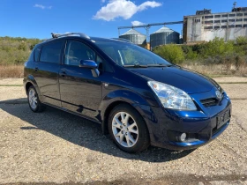 Toyota Corolla verso 2.2 D4D 6+ 1, снимка 1