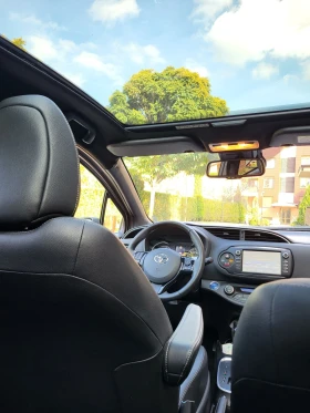 Toyota Yaris 1.5 Hybrid Sol - 13920 € / 27225.15 лв. - 51234609 4