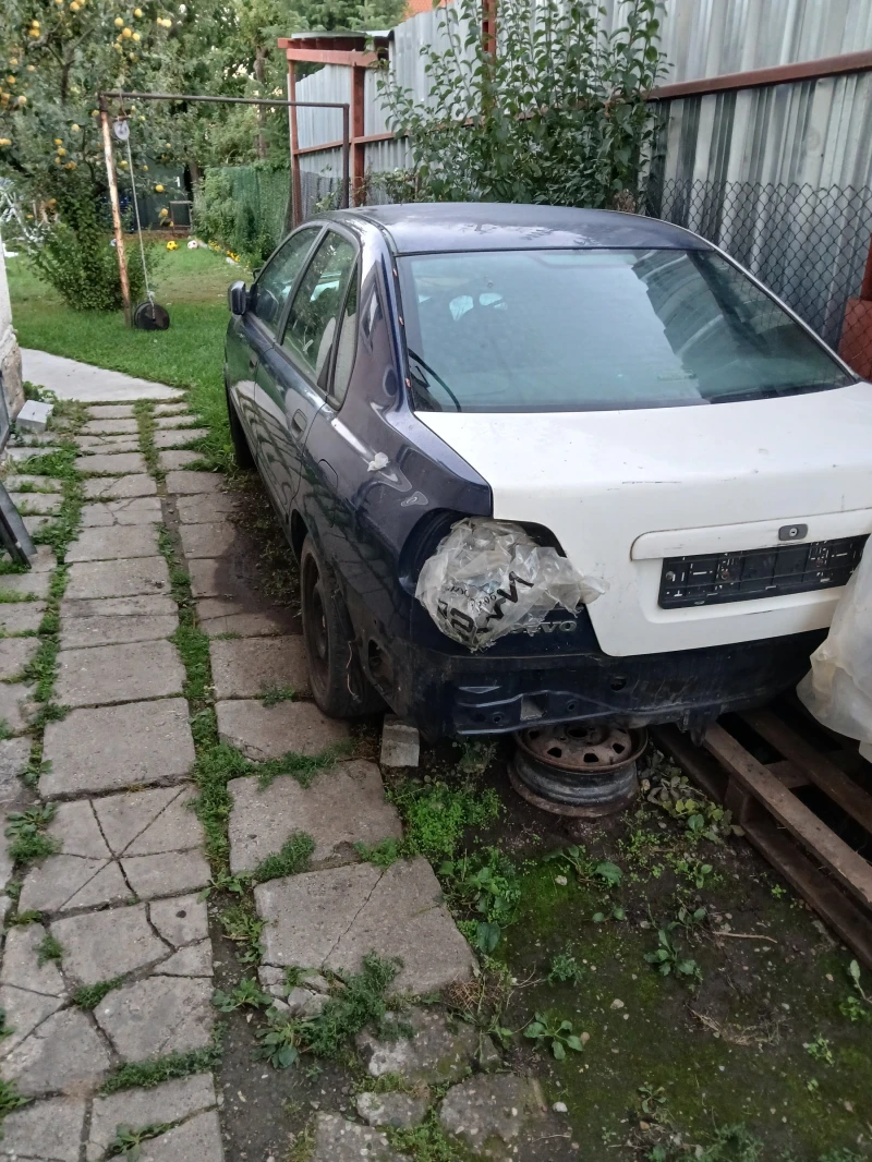 Volvo S40, снимка 1 - Автомобили и джипове - 40456580