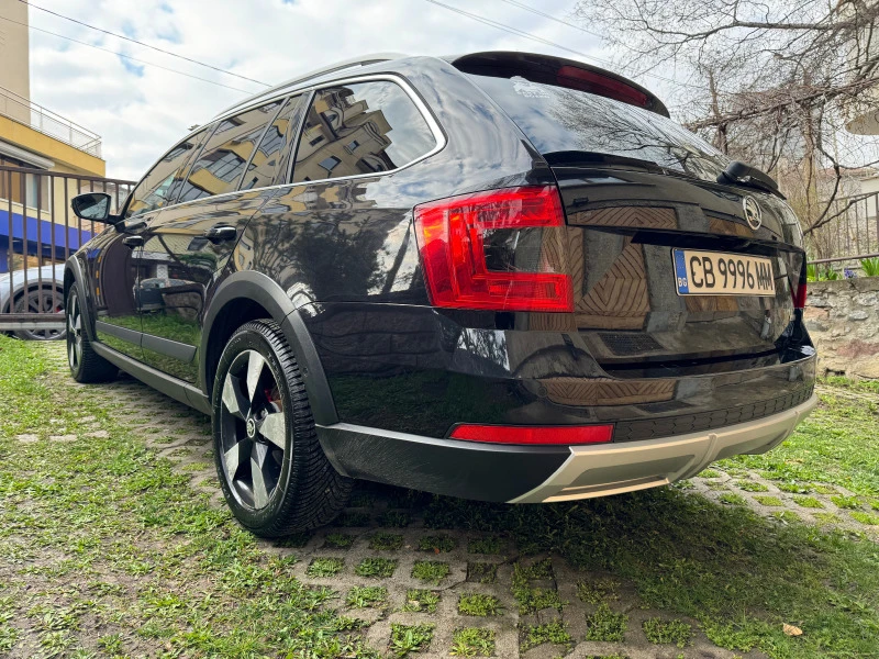 Skoda Octavia Scout 2-ри собств., снимка 8 - Автомобили и джипове - 47351514