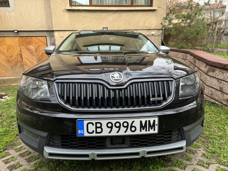 Skoda Octavia Scout 2-ри собств., снимка 2 - Автомобили и джипове - 46436664