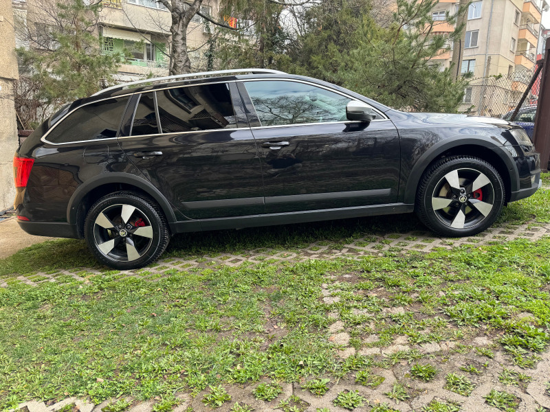 Skoda Octavia Scout 2-ри собств., снимка 5 - Автомобили и джипове - 44842728