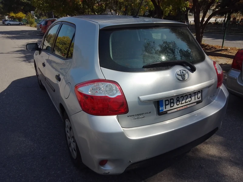 Toyota Auris, снимка 4 - Автомобили и джипове - 47410782