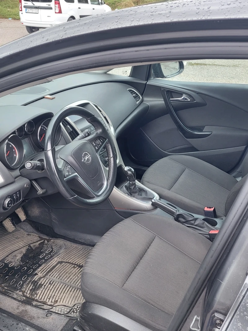 Opel Astra 1.4i LPG, снимка 7 - Автомобили и джипове - 47473315