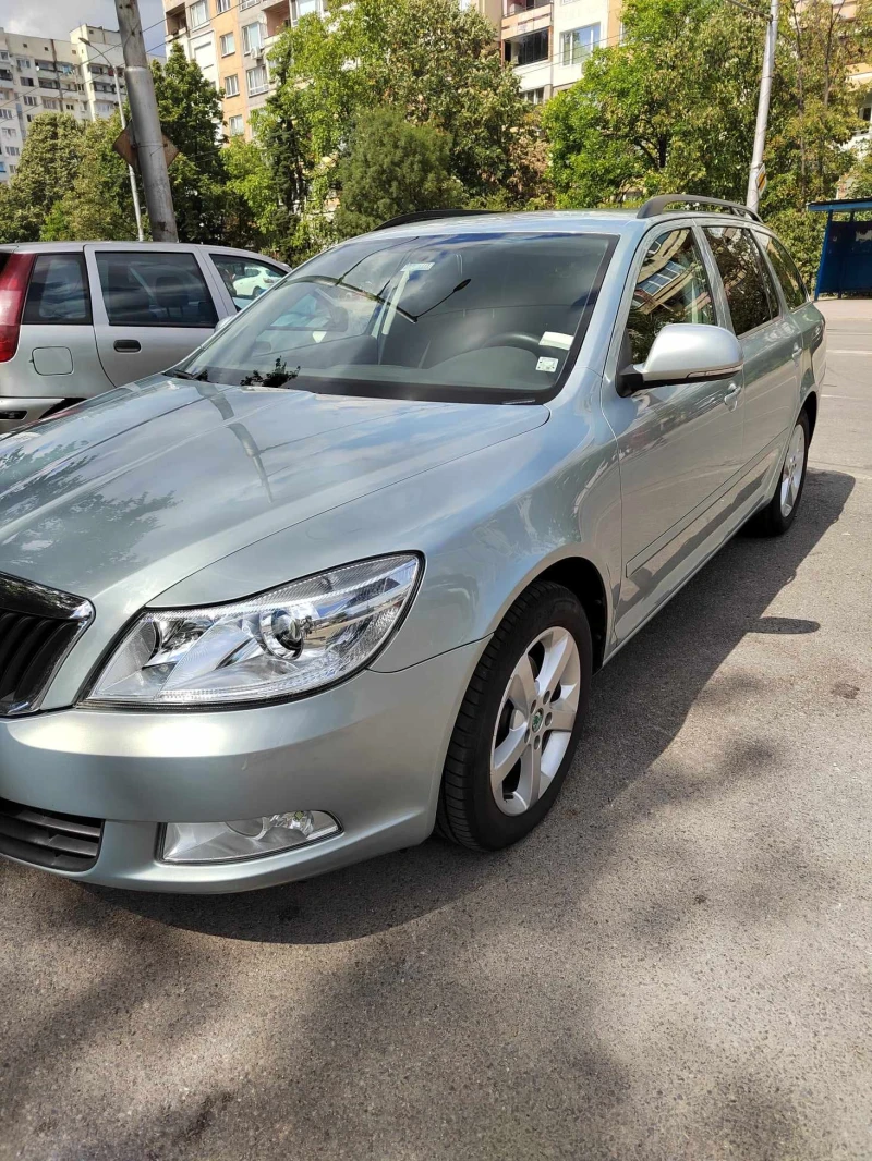 Skoda Octavia, снимка 9 - Автомобили и джипове - 47610561