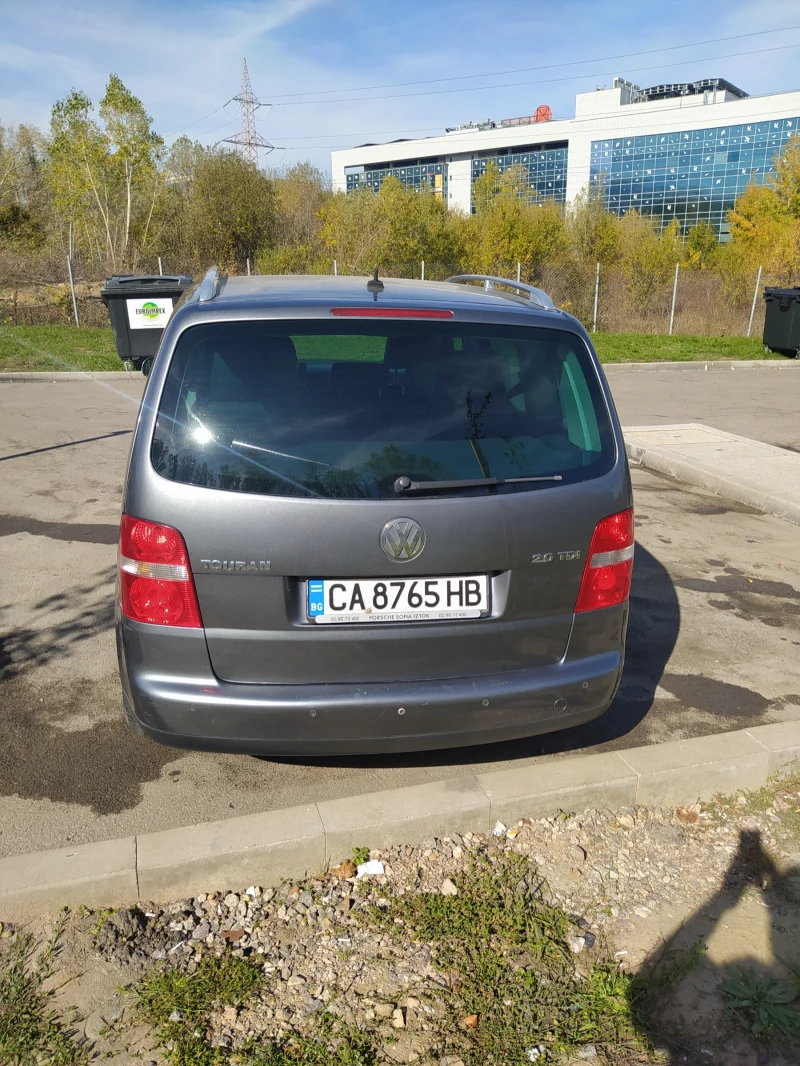 VW Touran, снимка 3 - Автомобили и джипове - 47706336