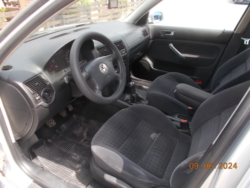 VW Golf 1, 9 TDi, снимка 5 - Автомобили и джипове - 48337021