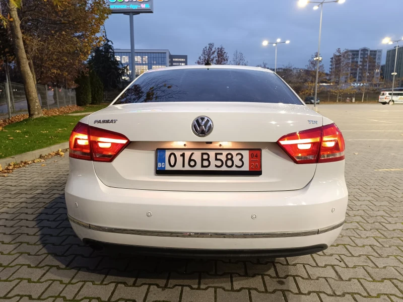 VW Passat 2.0 AVTOMAT NAVI, снимка 6 - Автомобили и джипове - 48428684