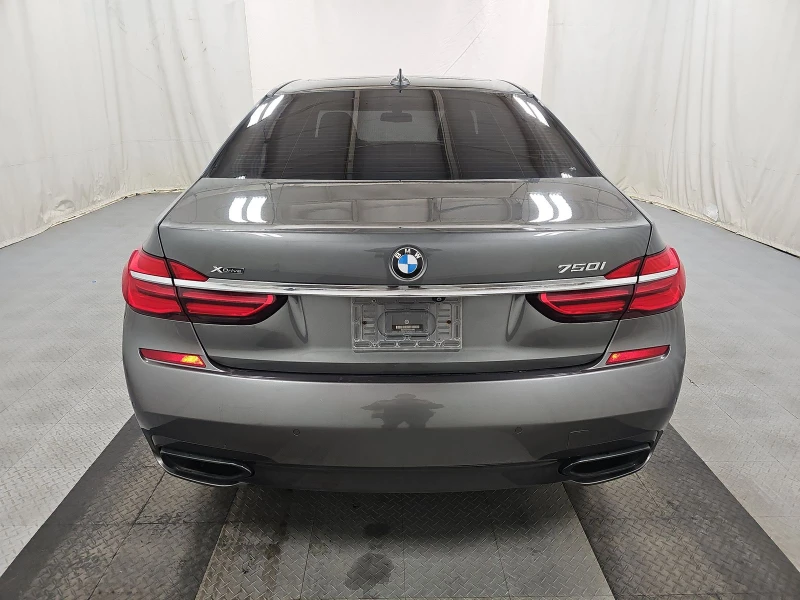 BMW 750 2016 BMW 7 Series Sedan 750i xDrive M SPORT LINE, снимка 5 - Автомобили и джипове - 48687362