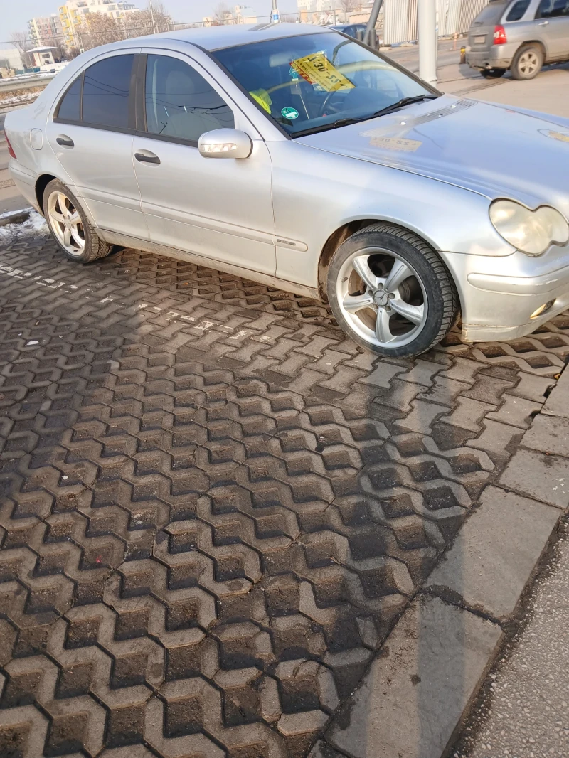 Mercedes-Benz C 220, снимка 3 - Автомобили и джипове - 48759985